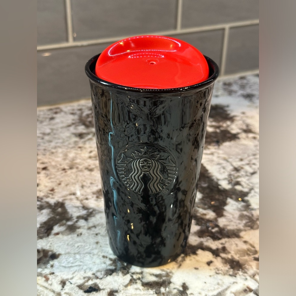 Starbucks black and red quilted ceramic travel mug 10 oz